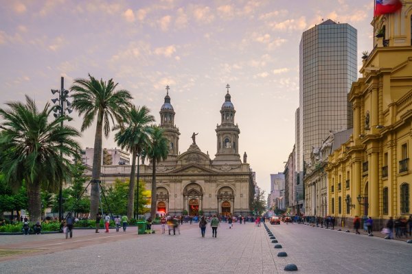 Walking in Santiago city 